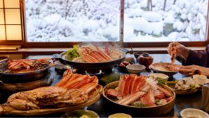 冬の旅館で楽しむズワイガニ料理