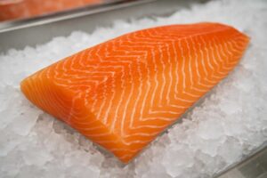 スーパーで買える鮭の切り身の選び方｜新鮮で美味しい一枚の見分け方