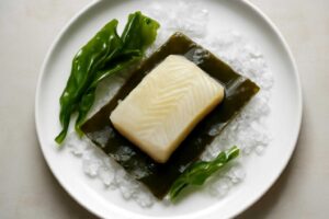 ヒラメの昆布締めは何日持つ？最適な保存方法と食べ頃を徹底解説